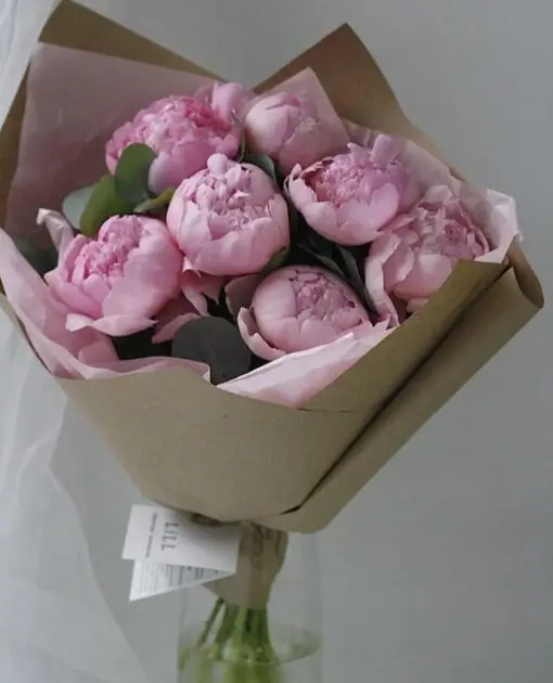 bó hoa mẫu đơn nhỏ