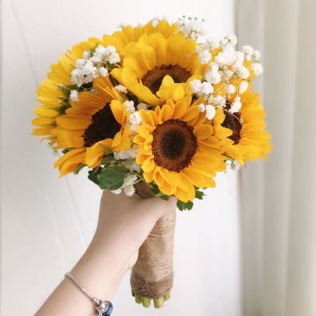 Hoa cầm tay hương dương