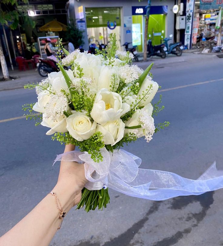 Hoa cầm tay tulip
